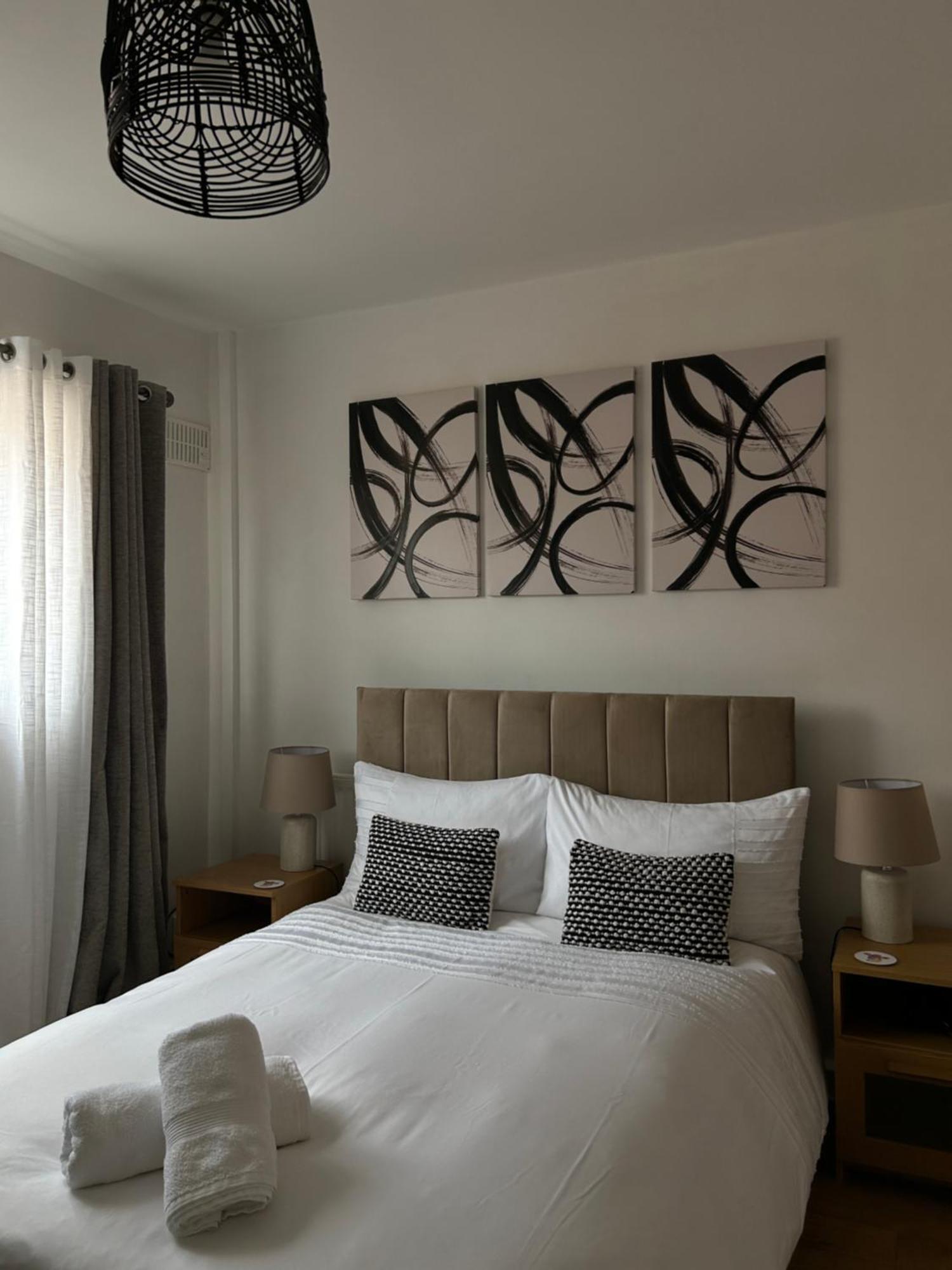 No6 Overnight Stays Free Onsite Parking Hindlip Exterior photo