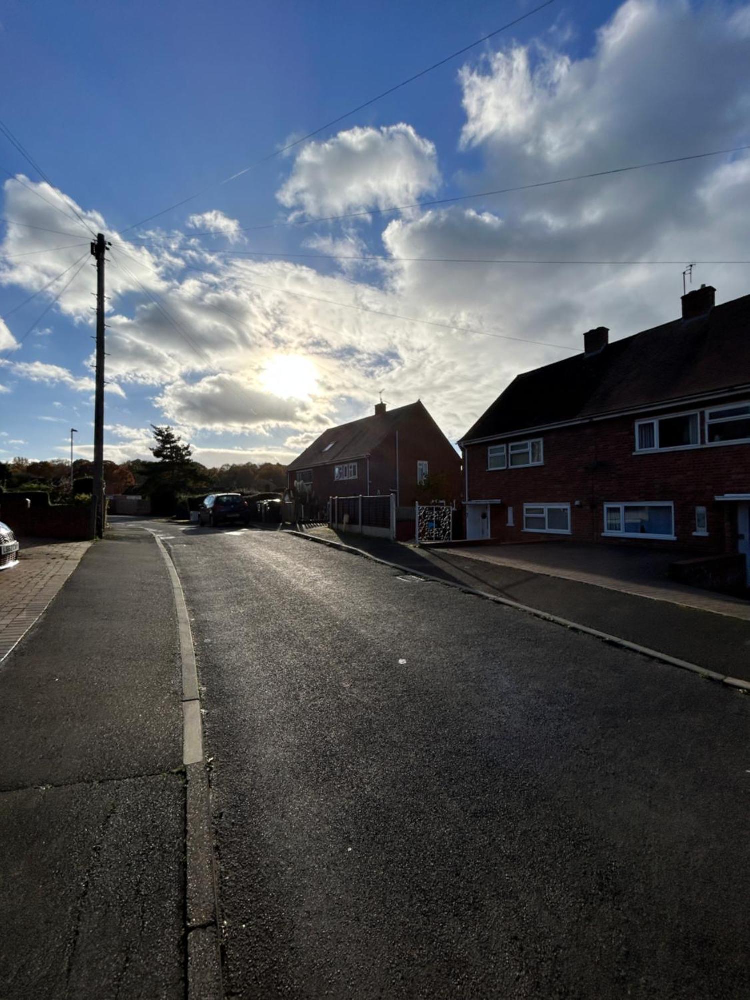 No6 Overnight Stays Free Onsite Parking Hindlip Exterior photo